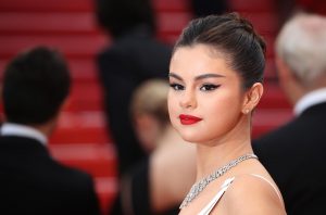 selena-gomez-vorrei-essere-come-bella-hadid-ma-in-passato