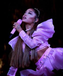 wicked-ariana-grande-e-cynthia-erivo-saranno-le-protagoniste-del-film