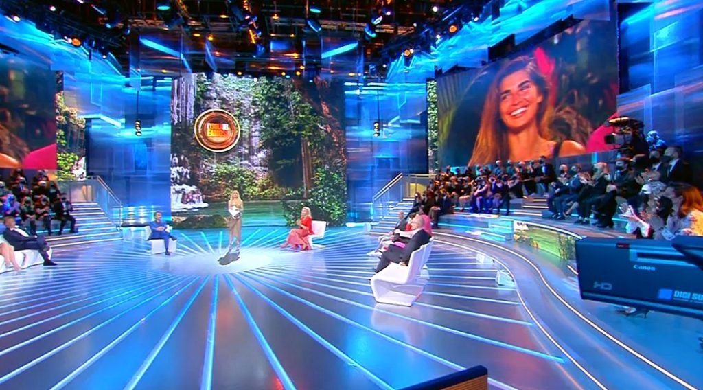 L'Isola dei famosi 2022, studio televisivo