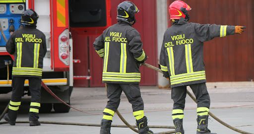 cronaca-roma-incendio-in-un-appartamento-cera-anche-un-disabile